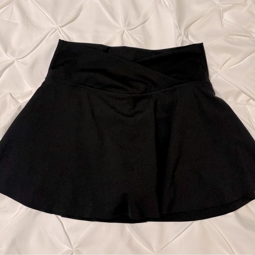 Black Sport Skirt w Built-In Shorts, Women’s Size Medium